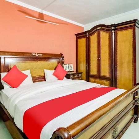 Oyo Hotel R K Residency Gurgaon Dış mekan fotoğraf