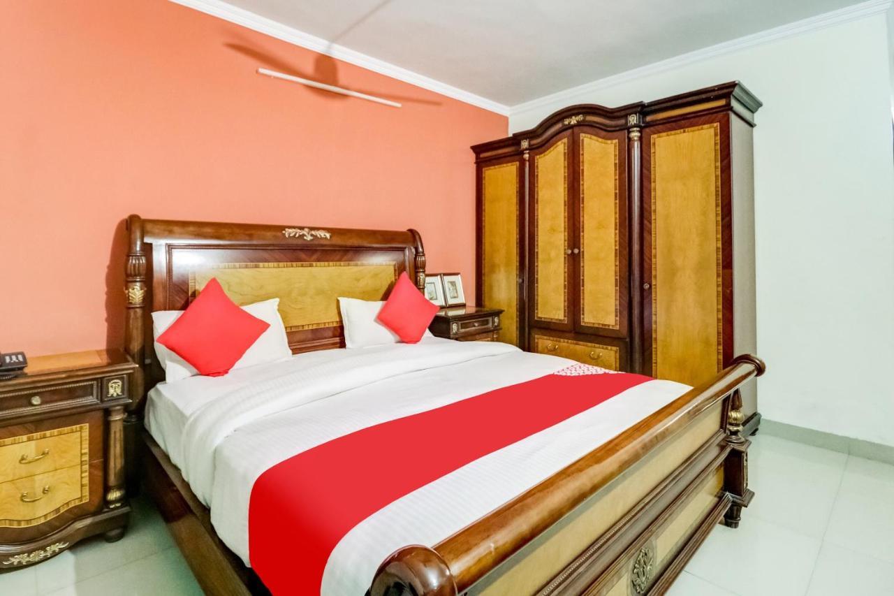 Oyo Hotel R K Residency Gurgaon Dış mekan fotoğraf
