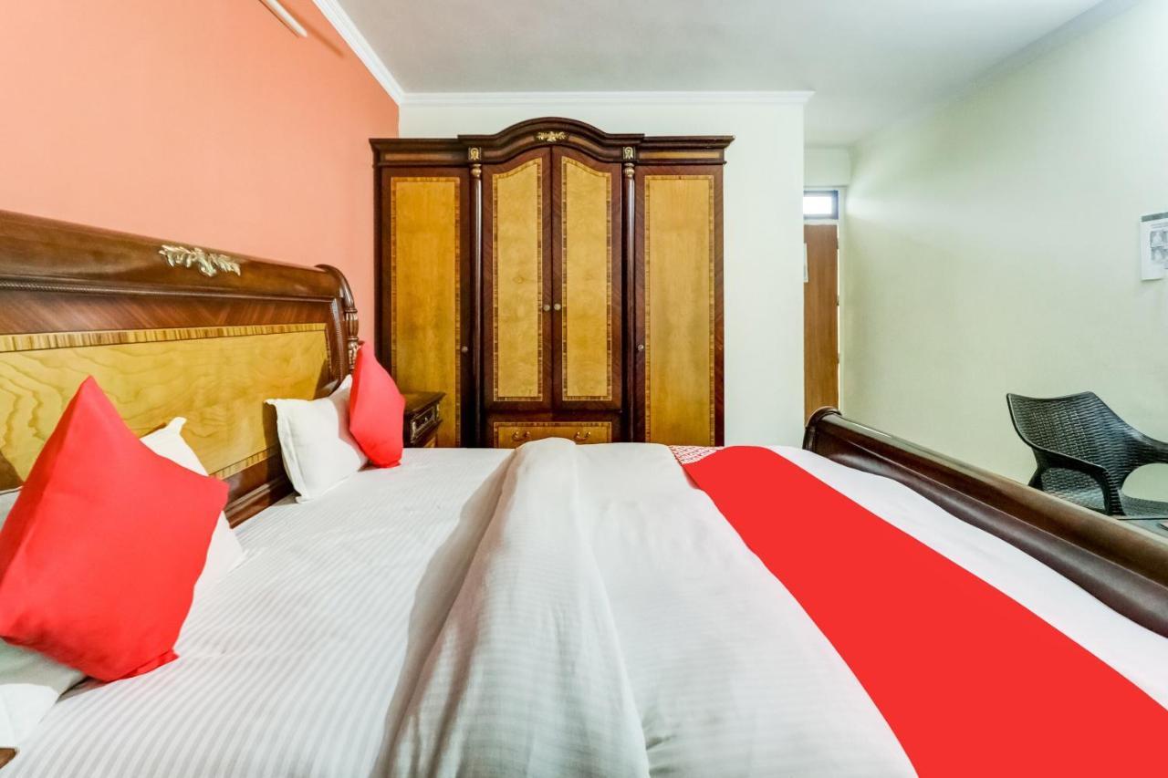 Oyo Hotel R K Residency Gurgaon Dış mekan fotoğraf