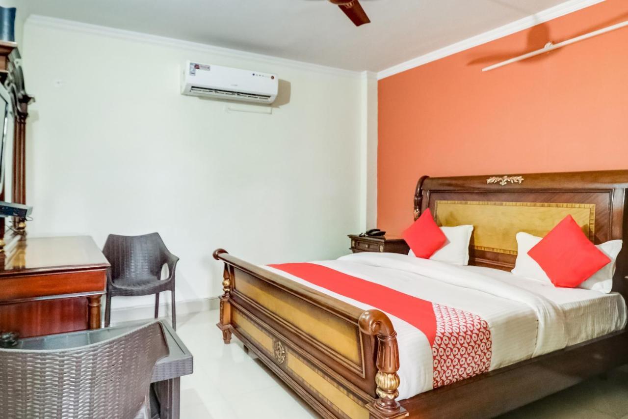 Oyo Hotel R K Residency Gurgaon Dış mekan fotoğraf