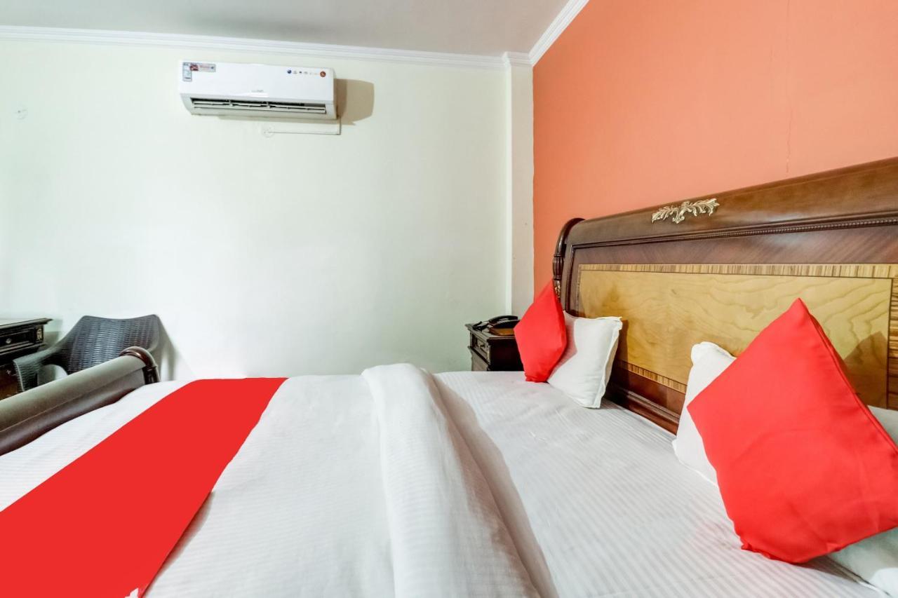 Oyo Hotel R K Residency Gurgaon Dış mekan fotoğraf