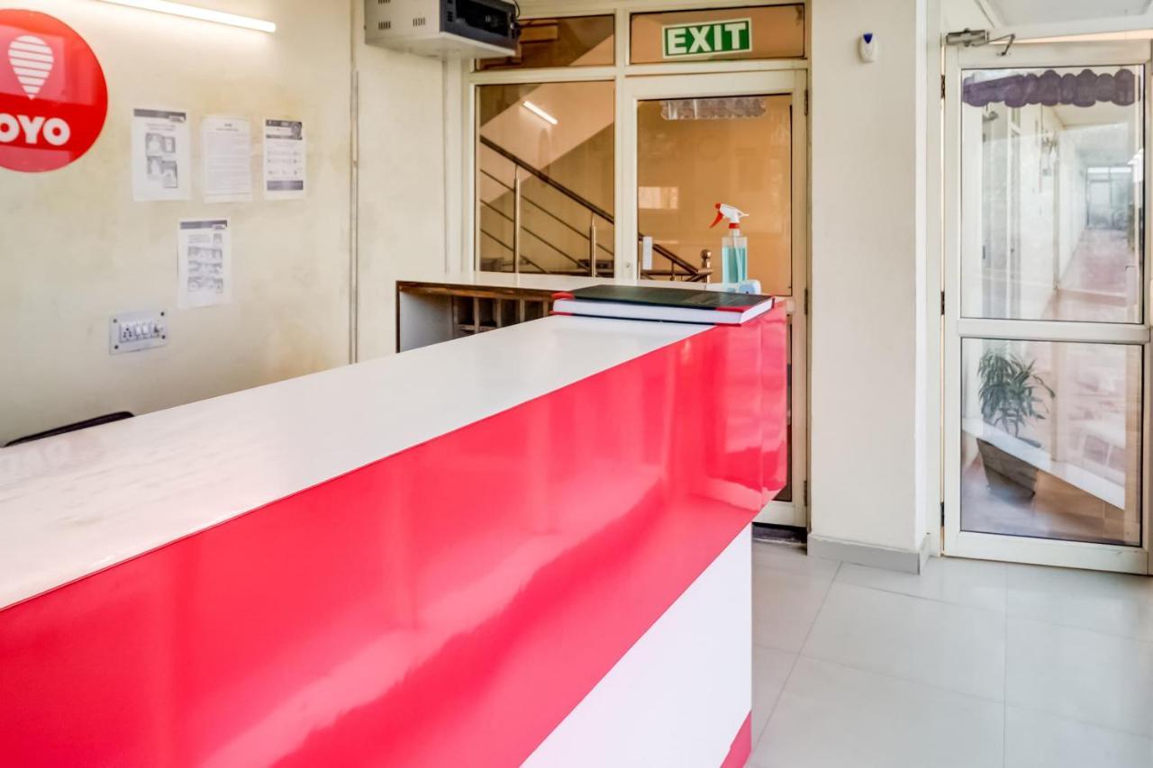Oyo Hotel R K Residency Gurgaon Dış mekan fotoğraf