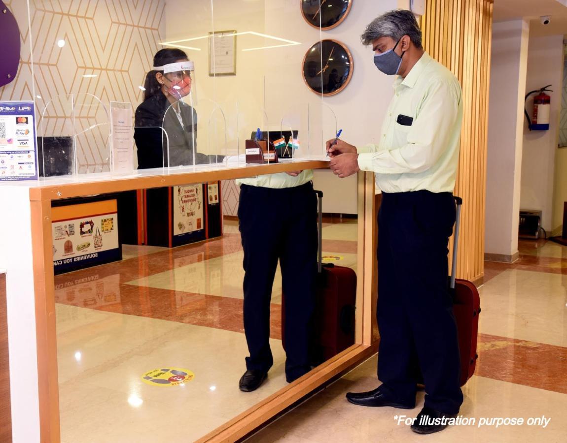 Oyo Hotel R K Residency Gurgaon Dış mekan fotoğraf