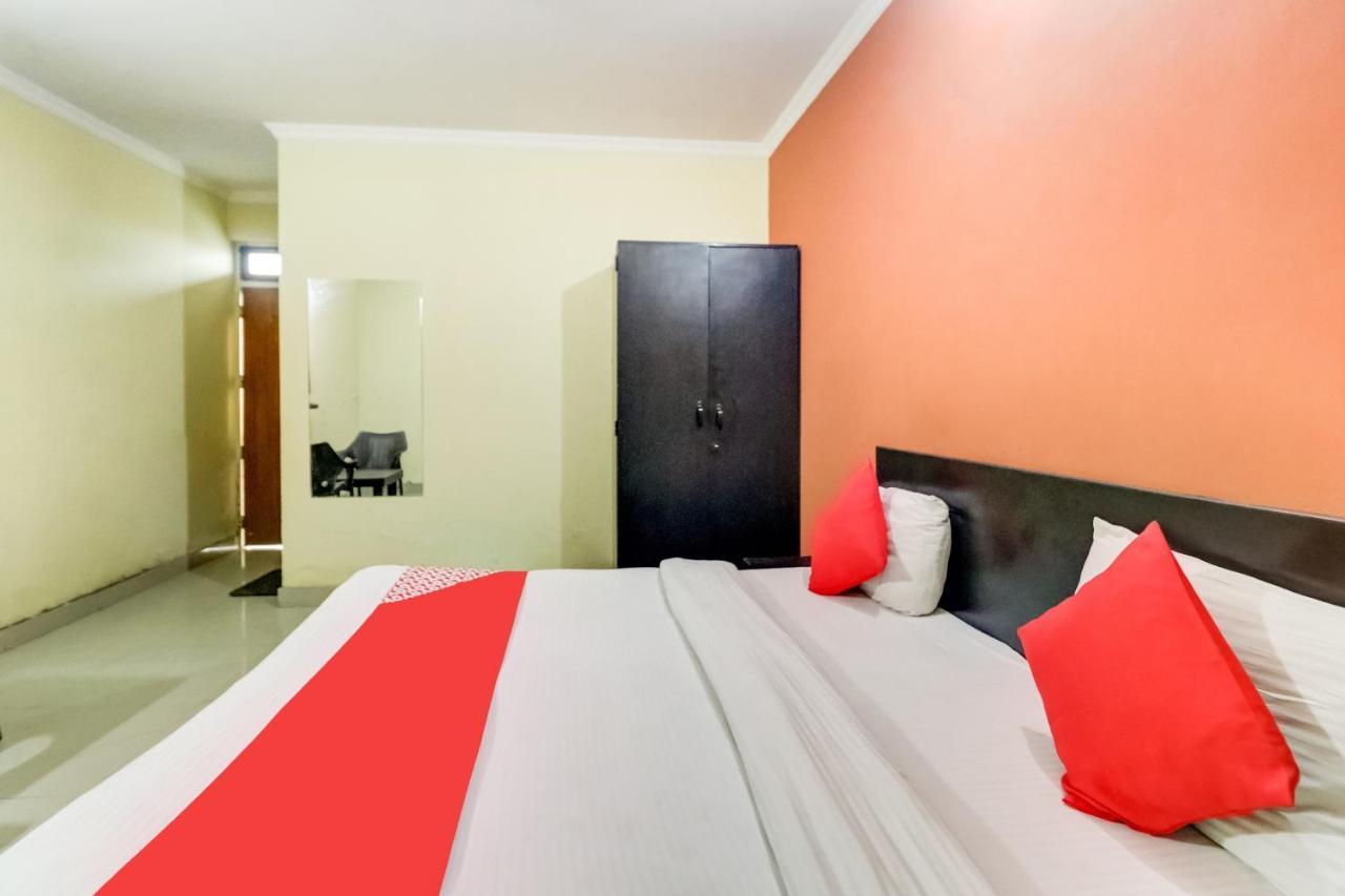 Oyo Hotel R K Residency Gurgaon Dış mekan fotoğraf
