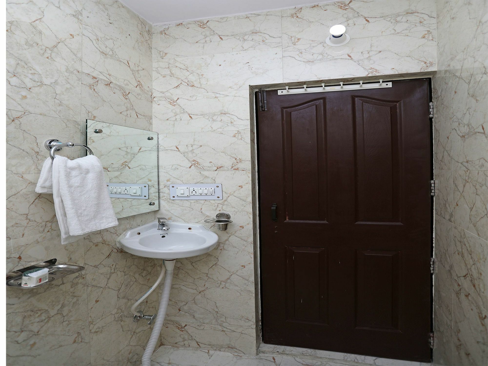 Oyo Hotel R K Residency Gurgaon Dış mekan fotoğraf